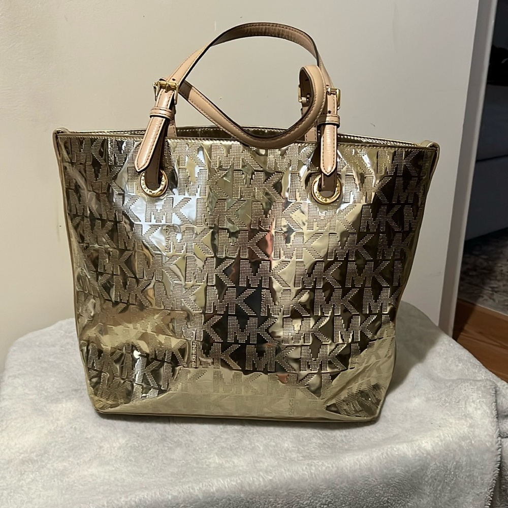 Used Good Condition mirror metal gold Michael Kohrs bag